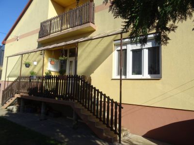 Rodinný dom 4 - izbový Encs, Maďarsko