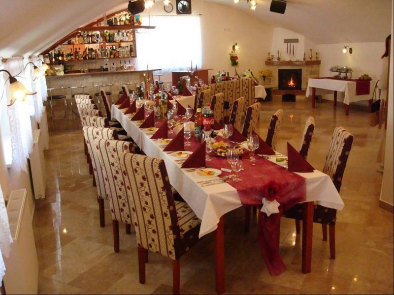 AREÁL PRE PENZIÓN, SVADBY, KONGRESY, KLINIKA - 13